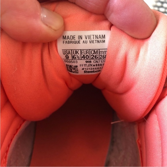 Reebok Classic hightop sz 9 Coral - Picture 5 of 5